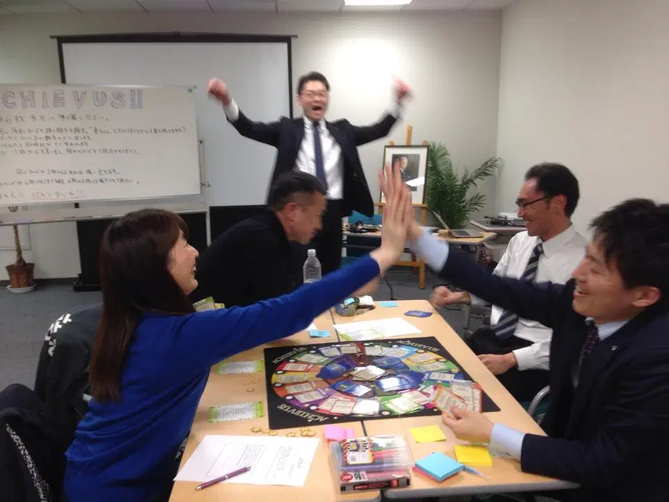 アチーバス(ACHIEVUS)